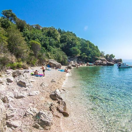 Holiday House Nova Stara Baška エクステリア 写真