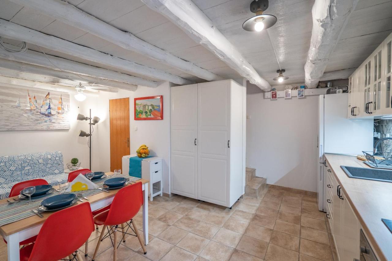Holiday House Nova Stara Baška エクステリア 写真
