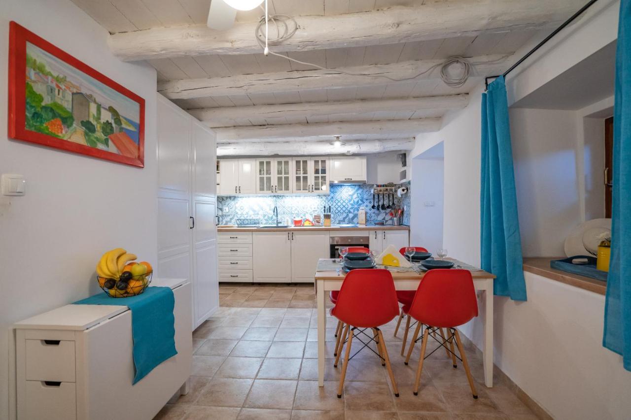 Holiday House Nova Stara Baška エクステリア 写真