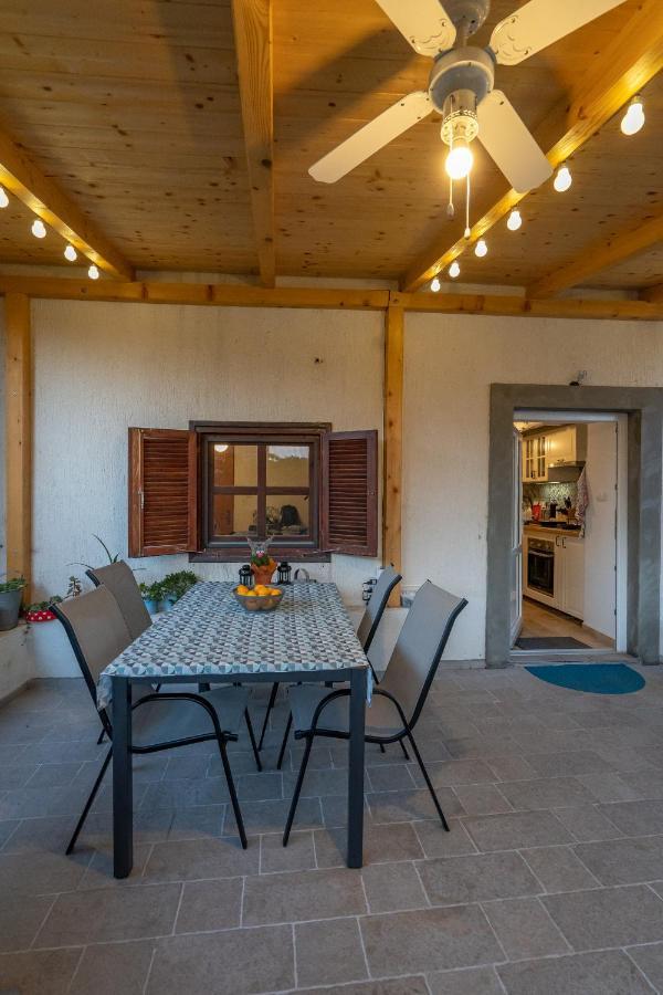 Holiday House Nova Stara Baška エクステリア 写真